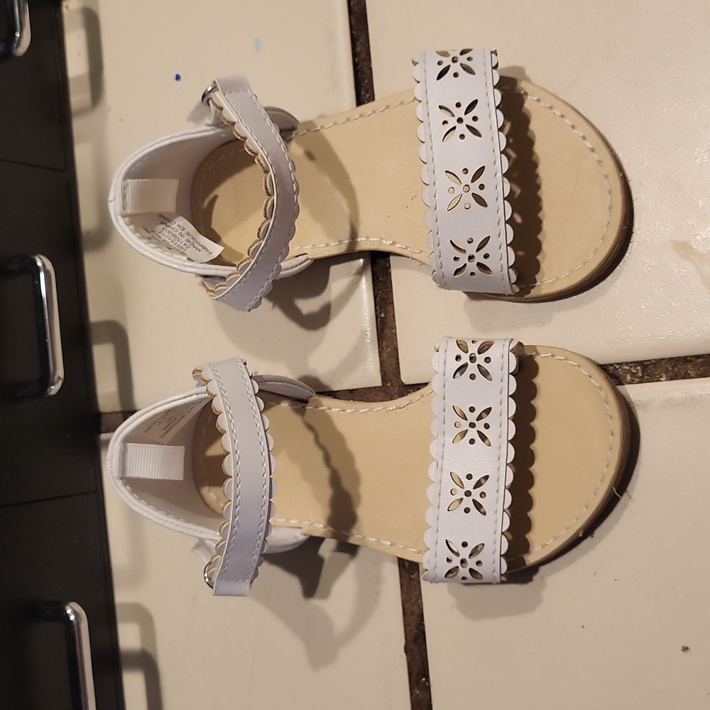 White gymboree sandals kids size 5